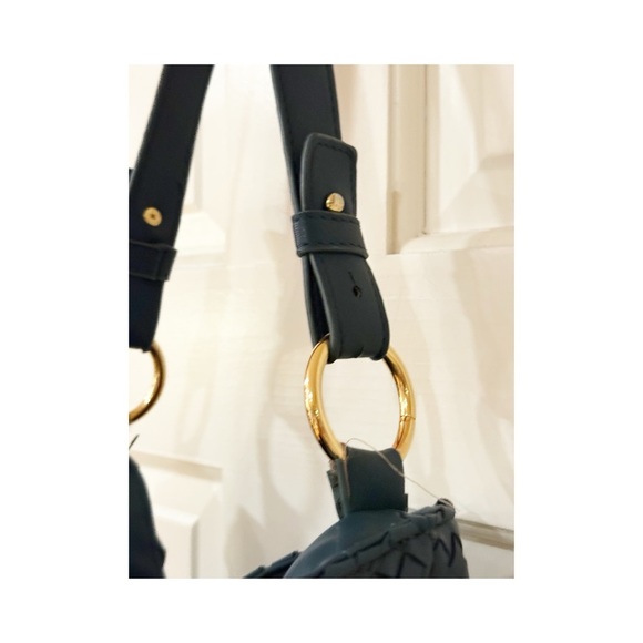 Lulu Dharma Bucket Bag Purse, Blue Green Woven Shoulder Bag - Picture 2 of 6